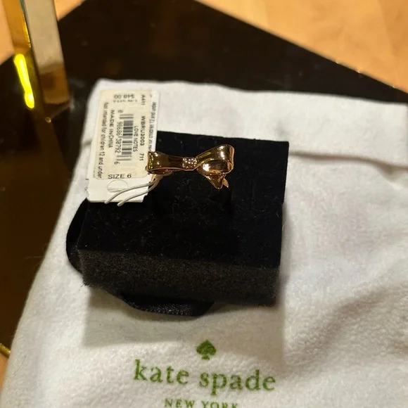 NWT Kate Spade Dainty Gold Bow Ring + Dustbag - Picture 8 of 9